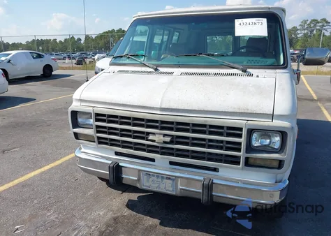 1994 Chevrolet G20 из США, поврежденный, VIN 1GCEG25H7RF100277
